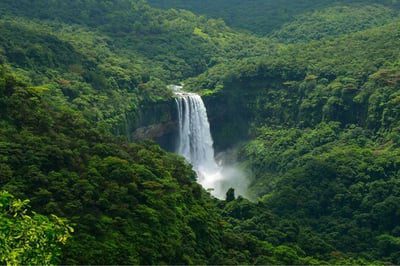 popular waterfalls in goa